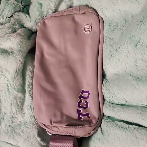 lululemon athletica Handbags - NWT official TCU Lululemon Everywhere Belt Bag